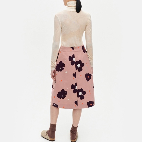MARIMEKKO
Floral Print Knee-Length Skirt - Picture 3 of 3